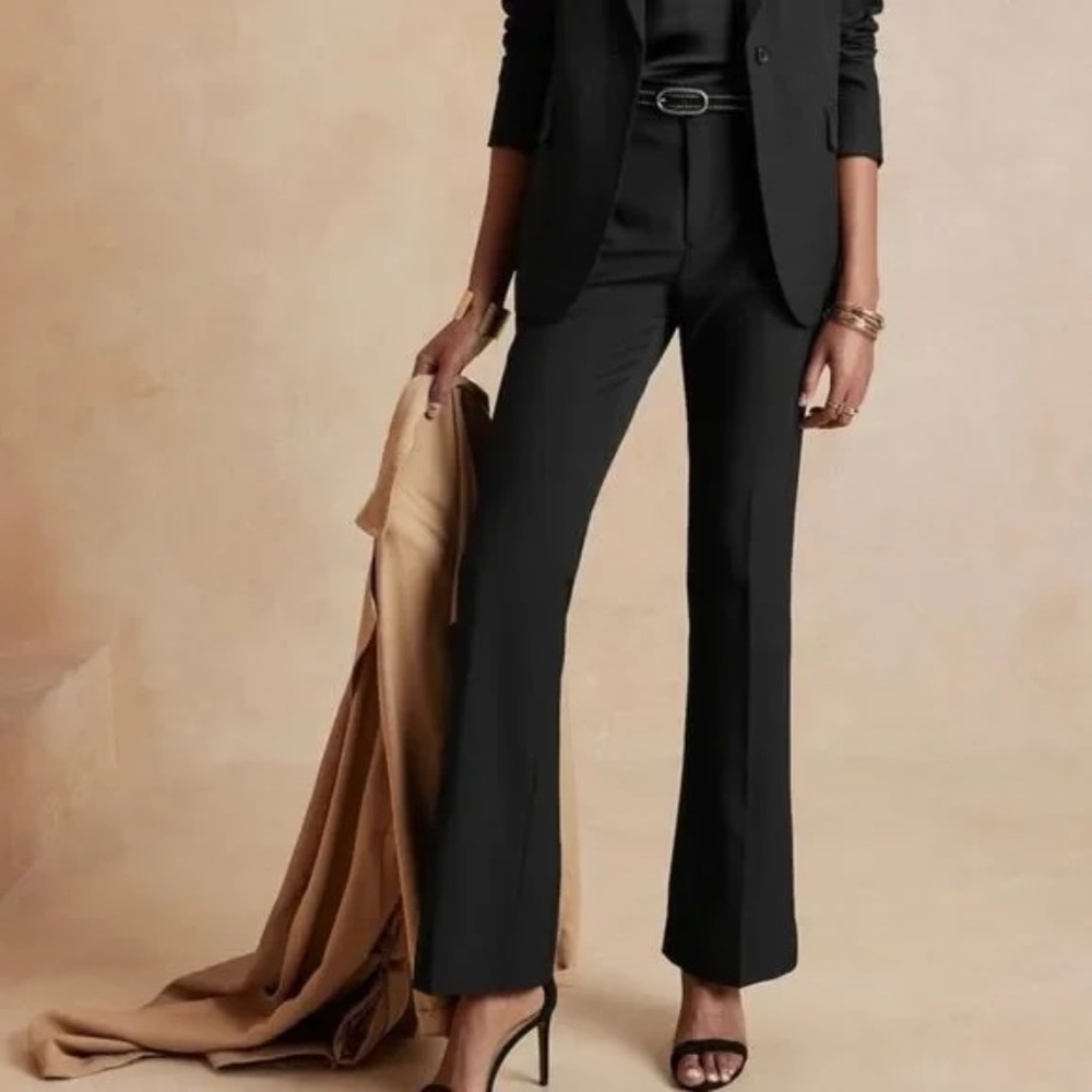 NWOT Banana Republic SCULPTED BOOTCUT PANT 14 Petite